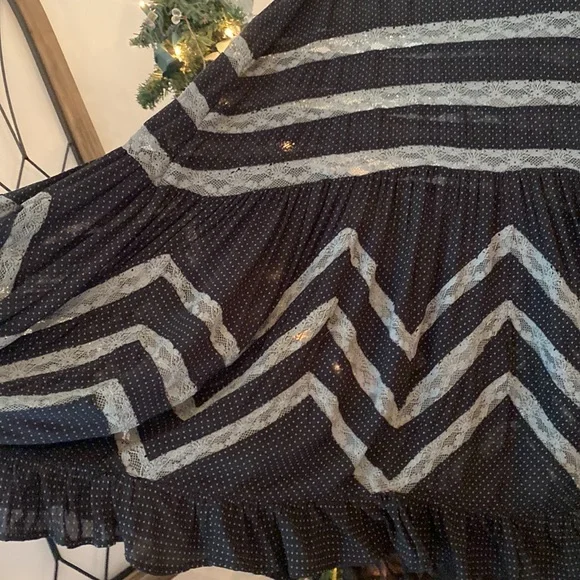 Intimately Free People XS - Picture 2 of 4